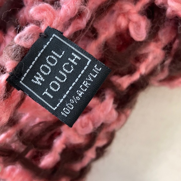 Francesca’s Pink and Brown Acrylic Scarf - Picture 3 of 3